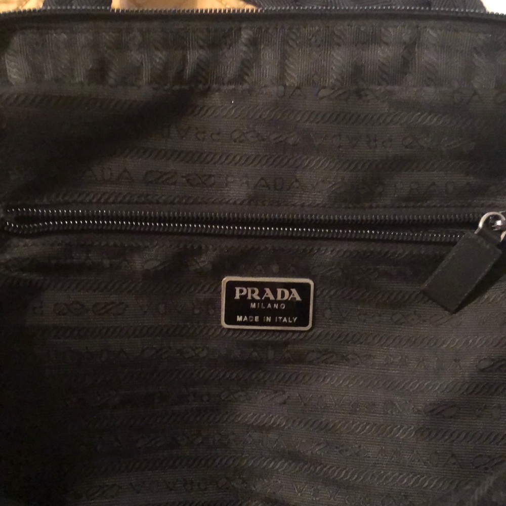PRADA Tracolla Vela Nero Tote EUC! - Picture 10 of 13